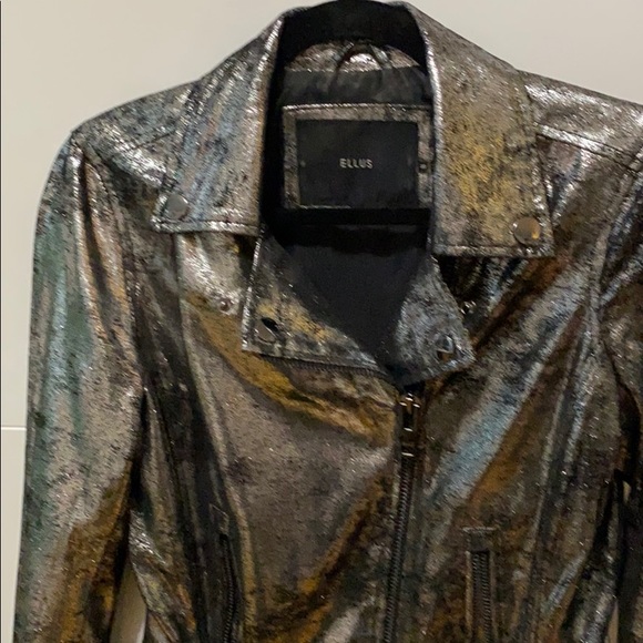 Giselle Bundschen for Ellus. Metallic Jacket - Picture 3 of 4